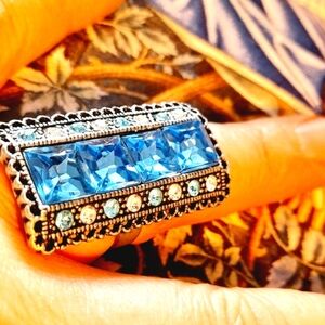 Adjustable Blue Rhinestones  Ring